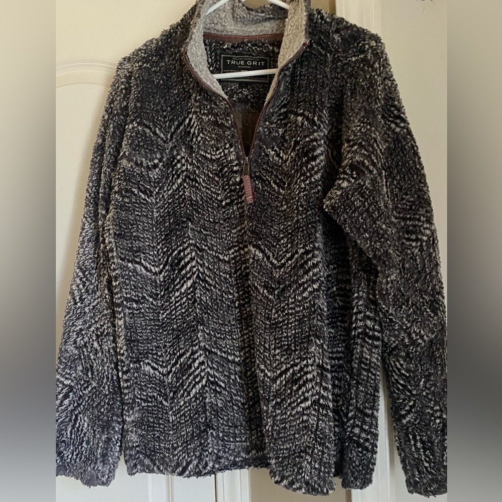 Authentic True Grit Pullover Men’s size small